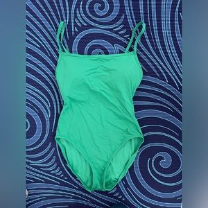 GAP women's one piece swim suit size Small kelly green